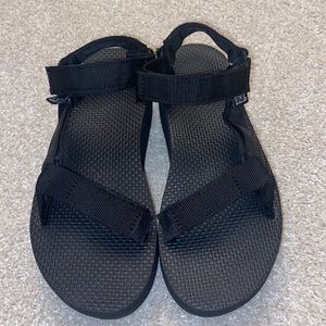 Black Platform tevas